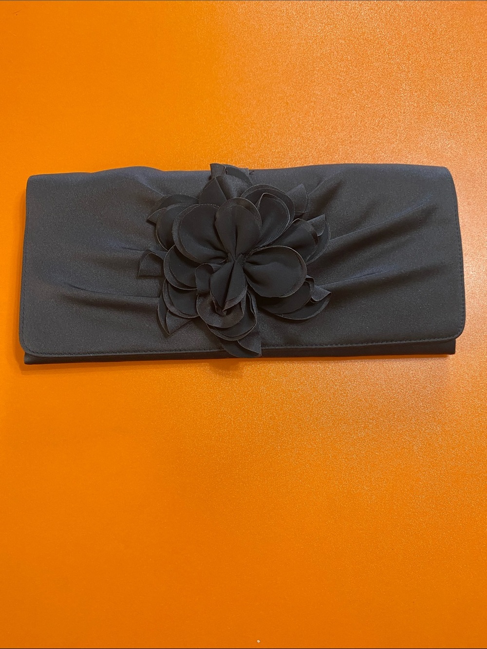 Kate Landry Black Floral Applique Clutch 10.5x5”Strap Luxury Evening Glam Formal